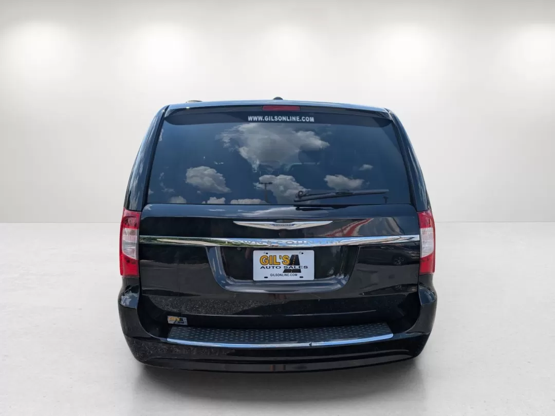2012 /Black/Light Graystone Interior Chrysler Town and Country Touring (2C4RC1BG8CR) with an Other engine, located at 1430 Gateway Drive, Opelika, AL, 36801, (334) 239-0944, 32.637871, -85.409790 - 2012 Chrysler Town and Country Touring - Photo#5
