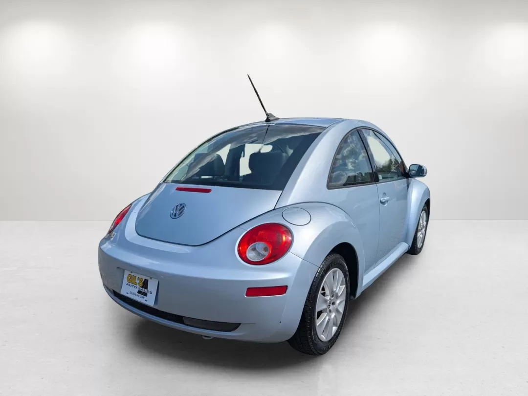 2009 Volkswagen New Beetle Coupe S (3VWPW31C29M) with an Other engine, located at 521 Old Farm Lane Rd, Prattville, AL, 36066, (334) 325-1505, 32.482460, -86.416367 - 2009 Volkswagen New Beetle Coupe S - Photo#4