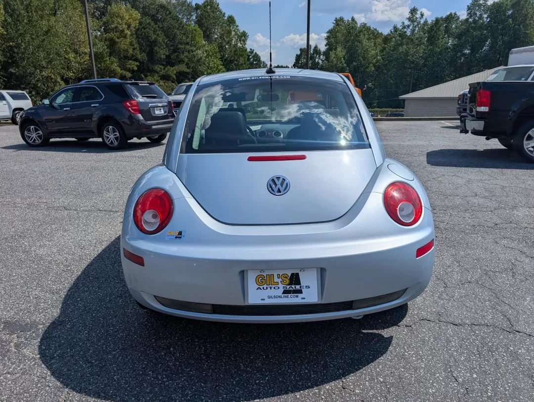 2009 Volkswagen New Beetle Coupe S (3VWPW31C29M) with an Other engine, located at 3959 U.S. 80 W, Phenix City, AL, 36870, (334) 297-4885, 32.469296, -85.135185 - 2009 Volkswagen New Beetle Coupe S - Photo#7