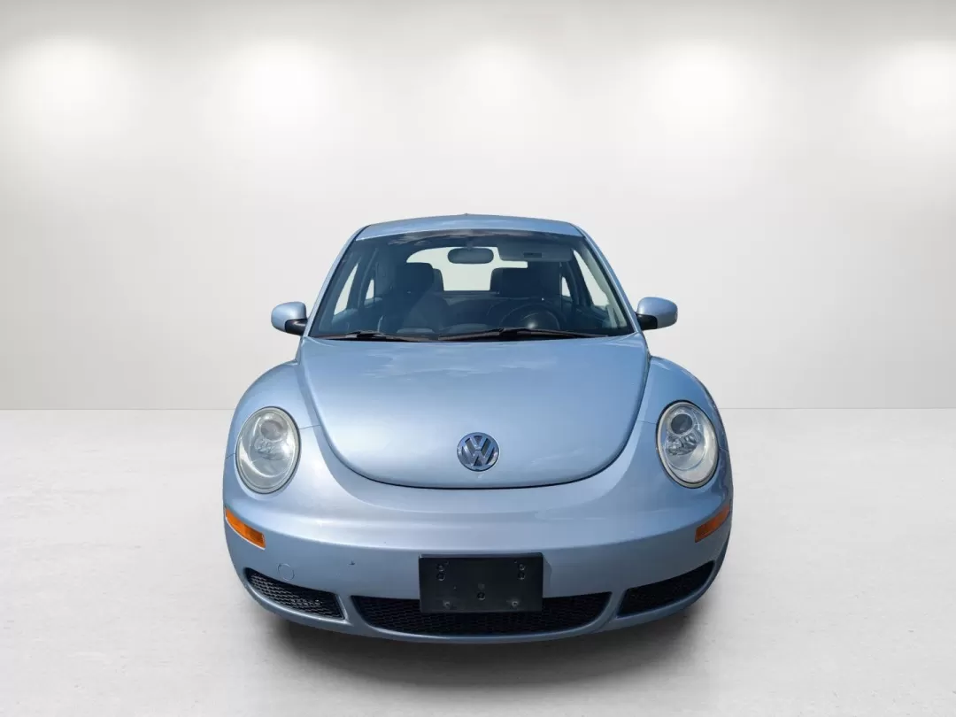 2009 Volkswagen Beetle S photo 3