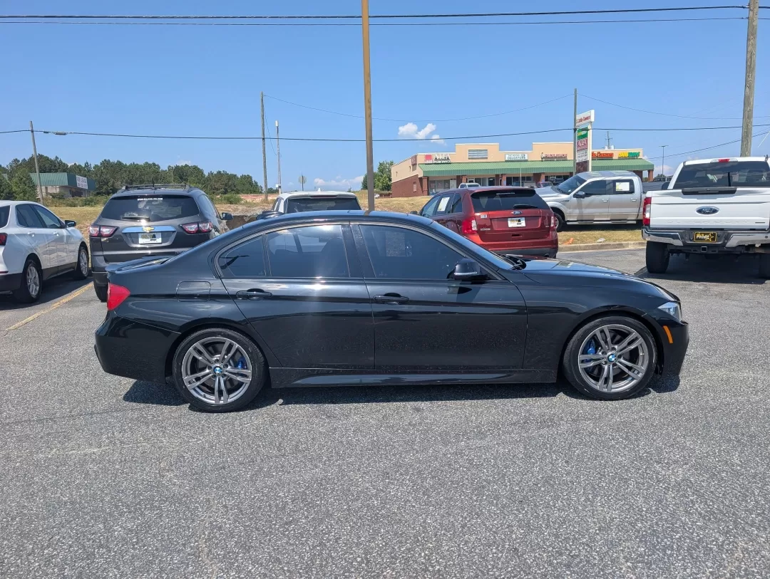 2015 BMW 3 Series 328i (WBA3C1C58FK) with an Other engine, located at 3959 U.S. 80 W, Phenix City, AL, 36870, (334) 297-4885, 32.469296, -85.135185 - 2015 BMW 3 Series 328i - Photo#3