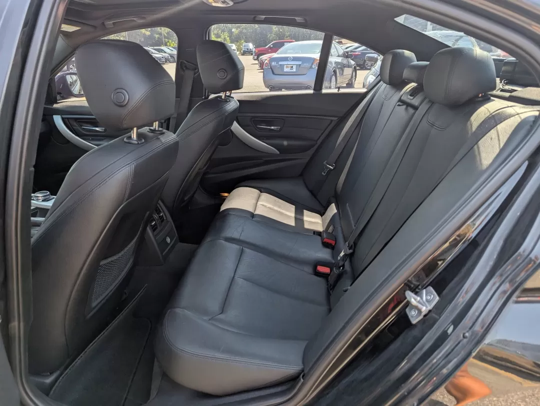 2015 BMW 3 Series 328i (WBA3C1C58FK) with an Other engine, located at 3959 U.S. 80 W, Phenix City, AL, 36870, (334) 297-4885, 32.469296, -85.135185 - 2015 BMW 3 Series 328i - Photo#10