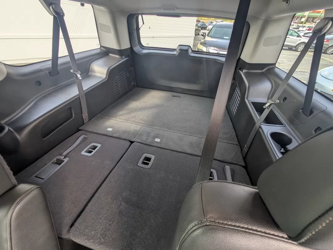 2020 /Jet Black GMC Yukon XL SLT Standard Edition (1GKS1JKC7LR) with an Other engine, located at 3959 U.S. 80 W, Phenix City, AL, 36870, (334) 297-4885, 32.469296, -85.135185 - 2020 GMC Yukon XL SLT Standard Edition - Photo#11