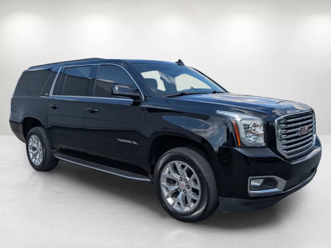 2020 /Jet Black GMC Yukon XL SLT Standard Edition (1GKS1JKC7LR) with an Other engine, located at 7000 Northlake Connector, Columbus, GA, 31904, (706) 987-8085, 32.524975, -84.978134 - 2020 GMC Yukon XL SLT Standard Edition - Photo#2