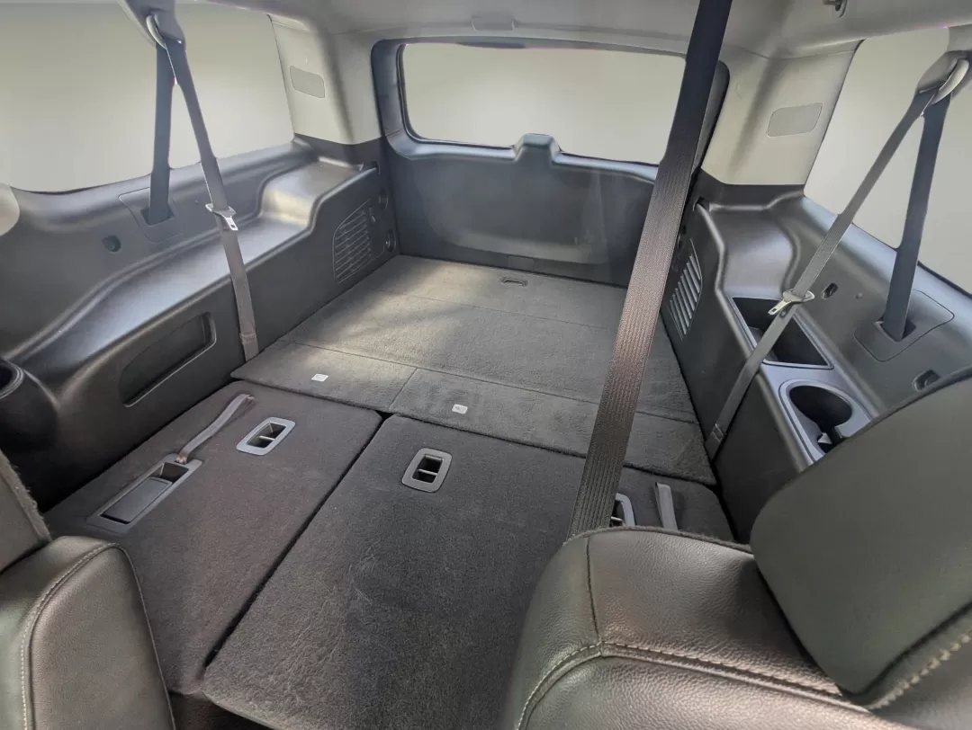 2020 /Jet Black GMC Yukon XL SLT Standard Edition (1GKS1JKC7LR) with an Other engine, located at 7000 Northlake Connector, Columbus, GA, 31904, (706) 987-8085, 32.524975, -84.978134 - 2020 GMC Yukon XL SLT Standard Edition - Photo#11