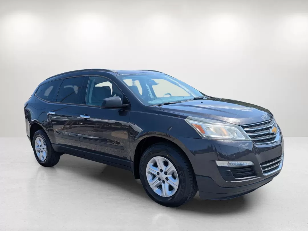 2015 /Dark Titanium/Light Titanium Chevrolet Traverse LS (1GNKRFEDXFJ) with an Other engine, located at 3959 U.S. 80 W, Phenix City, AL, 36870, (334) 297-4885, 32.469296, -85.135185 - **Discover Your Next Adventure with the 2015 Chevrolet Traverse LS at Gils Auto!**<br /> <br /> Are you ready to elevate your family's adventures or conquer your daily commute? The 2015 Chevrolet Traverse LS is your answer, designed with ample space and modern features to accommodate every need. Fro - Photo#3