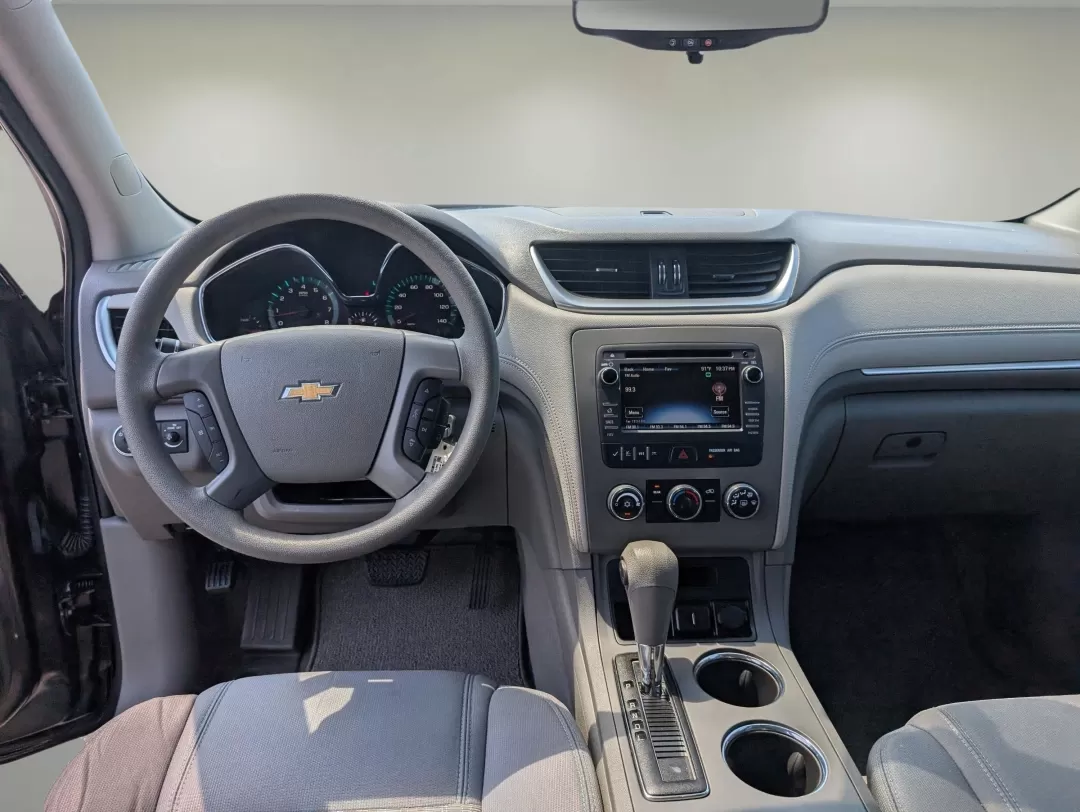 2015 /Dark Titanium/Light Titanium Chevrolet Traverse LS (1GNKRFEDXFJ) with an Other engine, located at 3959 U.S. 80 W, Phenix City, AL, 36870, (334) 297-4885, 32.469296, -85.135185 - **Discover Your Next Adventure with the 2015 Chevrolet Traverse LS at Gils Auto!**<br /> <br /> Are you ready to elevate your family's adventures or conquer your daily commute? The 2015 Chevrolet Traverse LS is your answer, designed with ample space and modern features to accommodate every need. Fro - Photo#13