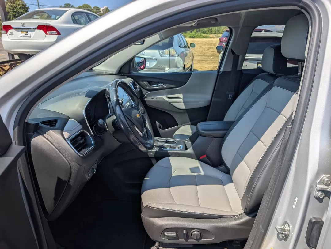 2018 /Medium Ash Gray Chevrolet Equinox Premier (2GNAXMEV4J6) with an Other engine, located at 3959 U.S. 80 W, Phenix City, AL, 36870, (334) 297-4885, 32.469296, -85.135185 - 2018 Chevrolet Equinox Premier - Photo#9