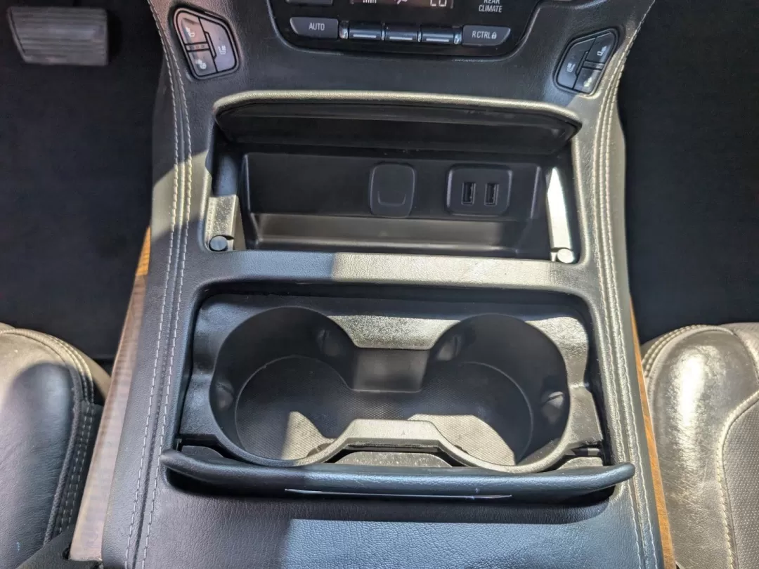 2019 /Jet Black GMC Yukon Denali (1GKS2CKJ8KR) with an Other engine, located at 3959 U.S. 80 W, Phenix City, AL, 36870, (334) 297-4885, 32.469296, -85.135185 - **Find Your Adventure with the 2019 GMC Yukon Denali at Gils Auto!**<br /> <br /> If you're seeking a vehicle that combines luxury, power, and versatility, look no further than our stunning 2019 GMC Yukon Denali, available now at Gils Auto in Phenix City, AL. Perfect for families needing ample space - Photo#15