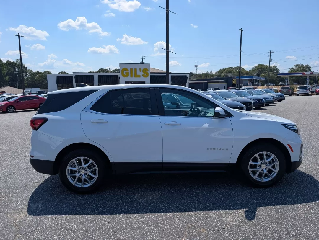 2023 /Medium Ash Gray Chevrolet Equinox LT (3GNAXUEG7PS) with an Other engine, located at 3959 U.S. 80 W, Phenix City, AL, 36870, (334) 297-4885, 32.469296, -85.135185 - 2023 Chevrolet Equinox LT - Photo#3