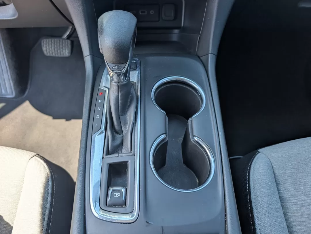 2023 /Medium Ash Gray Chevrolet Equinox LT (3GNAXUEG7PS) with an Other engine, located at 3959 U.S. 80 W, Phenix City, AL, 36870, (334) 297-4885, 32.469296, -85.135185 - 2023 Chevrolet Equinox LT - Photo#13
