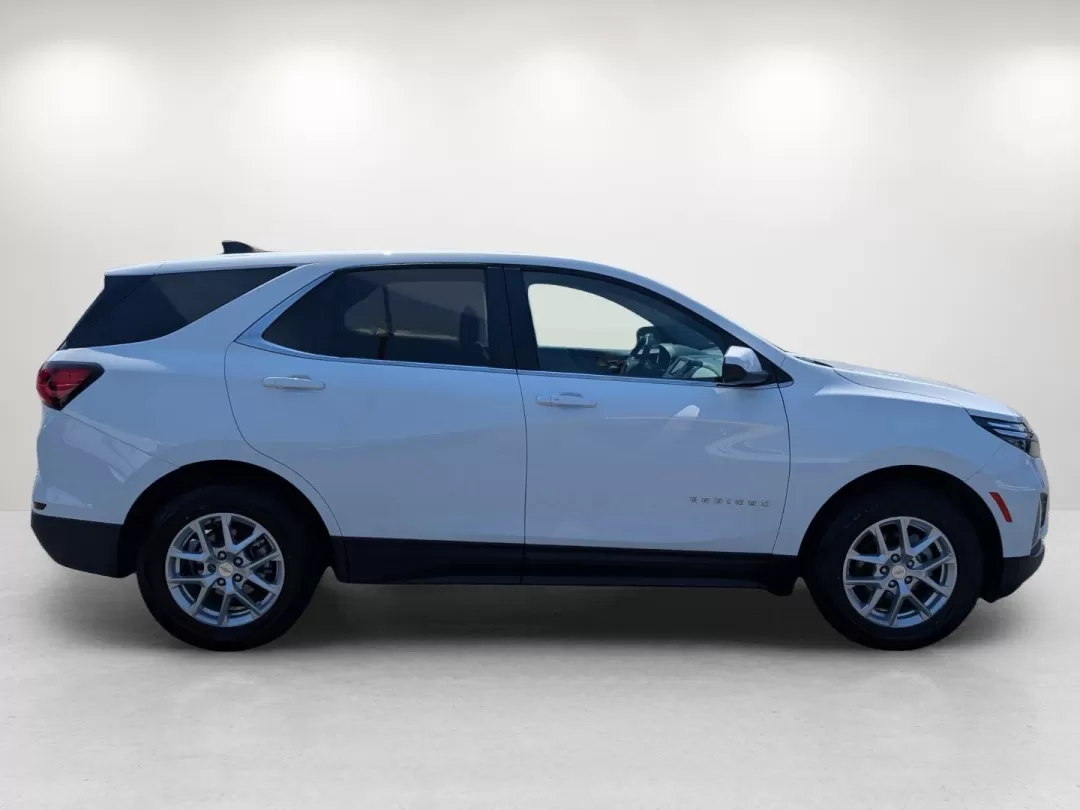 2023 /Medium Ash Gray Chevrolet Equinox LT (3GNAXUEG7PS) with an Other engine, located at 3959 U.S. 80 W, Phenix City, AL, 36870, (334) 297-4885, 32.469296, -85.135185 - **Elevate Your Family Adventures with the 2023 Chevrolet Equinox LT at Gils Auto - Phenix City!**<br /> <br /> Imagine weekends filled with family road trips or daily commutes made comfortable in a versatile and reliable SUV. The 2023 Chevrolet Equinox LT is the perfect vehicle for growing families, - Photo#4