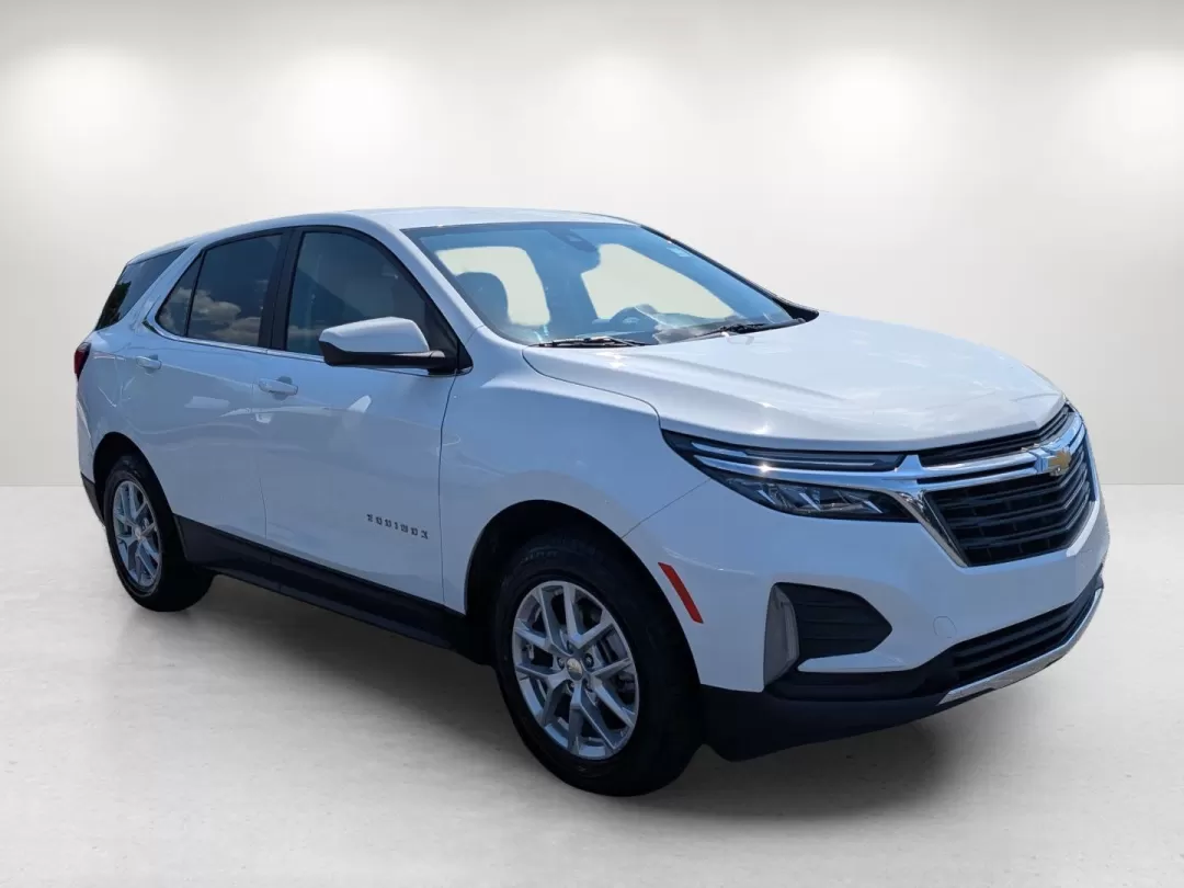 2023 /Medium Ash Gray Chevrolet Equinox LT (3GNAXUEG7PS) with an Other engine, located at 7000 Northlake Connector, Columbus, GA, 31904, (706) 987-8085, 32.524975, -84.978134 - 2023 Chevrolet Equinox LT - Photo#2