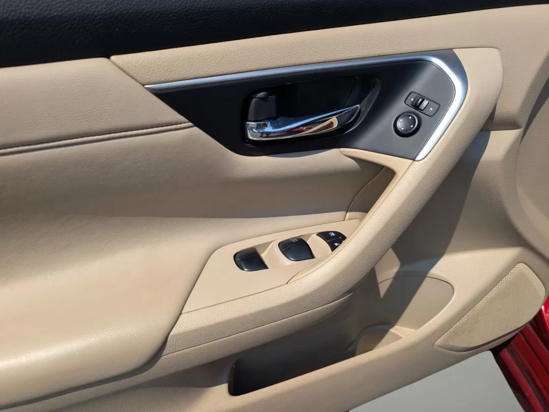 2015 /Beige Nissan Altima 2.5 S (1N4AL3APXFC) with an Other engine, located at 5115 14th Ave., Columbus, GA, 31904, (706) 323-0345, 32.511494, -84.971046 - 2015 Nissan Altima 2.5 S - Photo#8