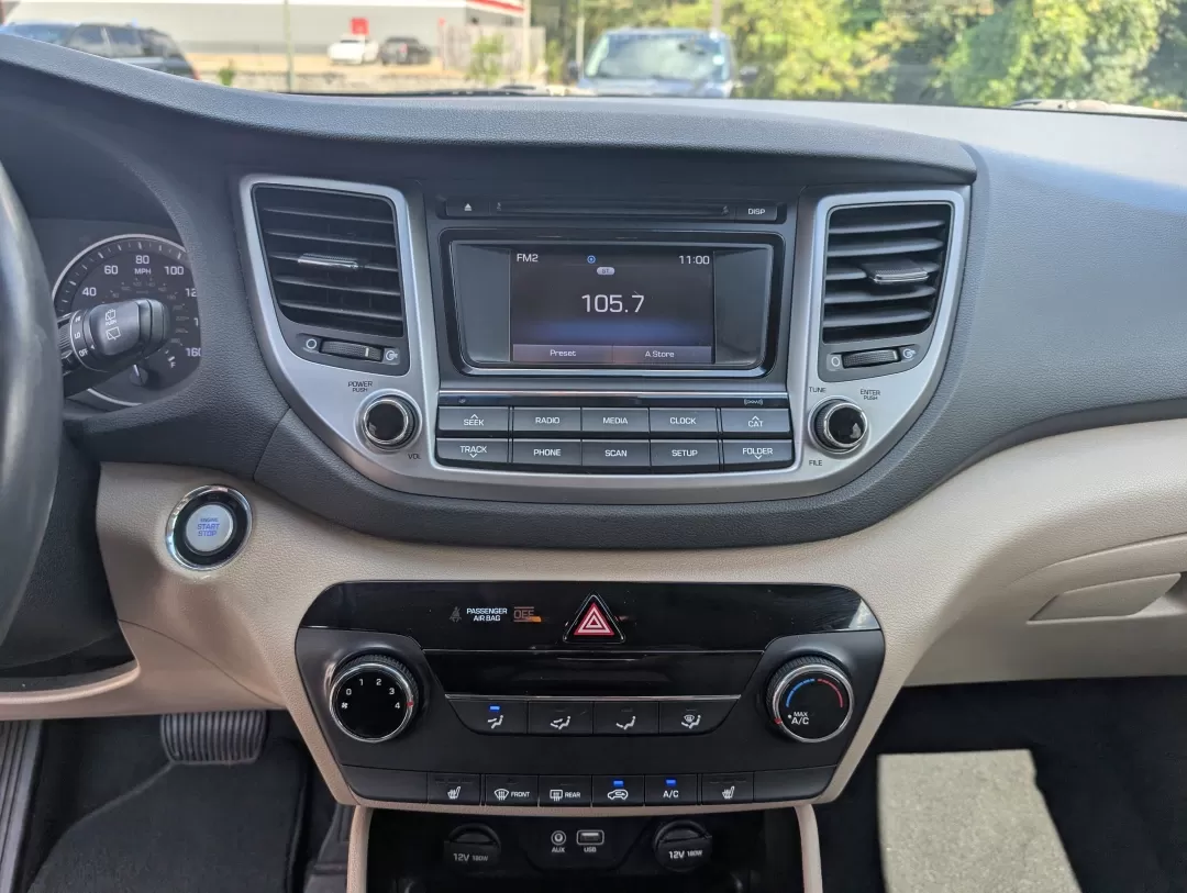 2017 /Beige Hyundai Tucson Sport (KM8J33A27HU) with an Other engine, located at 3959 U.S. 80 W, Phenix City, AL, 36870, (334) 297-4885, 32.469296, -85.135185 - 2017 Hyundai Tucson Sport - Photo#13