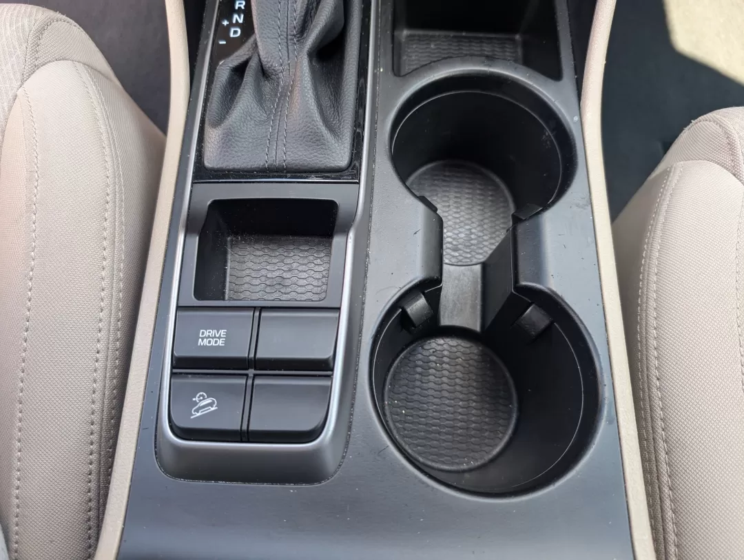 2017 /Beige Hyundai Tucson Sport (KM8J33A27HU) with an Other engine, located at 3959 U.S. 80 W, Phenix City, AL, 36870, (334) 297-4885, 32.469296, -85.135185 - 2017 Hyundai Tucson Sport - Photo#14