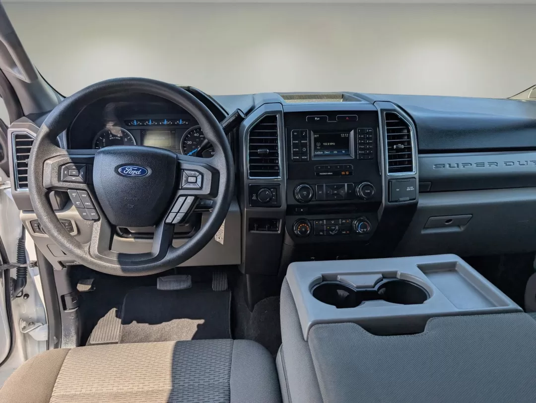 2017 Ford Super Duty F-250 SRW XLT (1FT7W2B61HE) with an Other engine, located at 7000 Northlake Connector, Columbus, GA, 31904, (706) 987-8085, 32.524975, -84.978134 - 2017 Ford Super Duty F-250 SRW XLT - Photo#12
