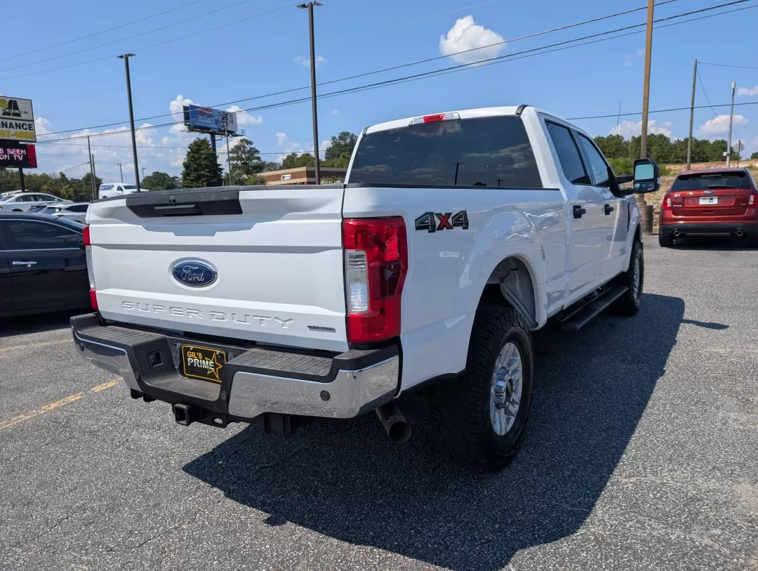 2017 Ford Super Duty F-250 SRW XLT (1FT7W2B61HE) with an Other engine, located at 3959 U.S. 80 W, Phenix City, AL, 36870, (334) 297-4885, 32.469296, -85.135185 - 2017 Ford Super Duty F-250 SRW XLT - Photo#4