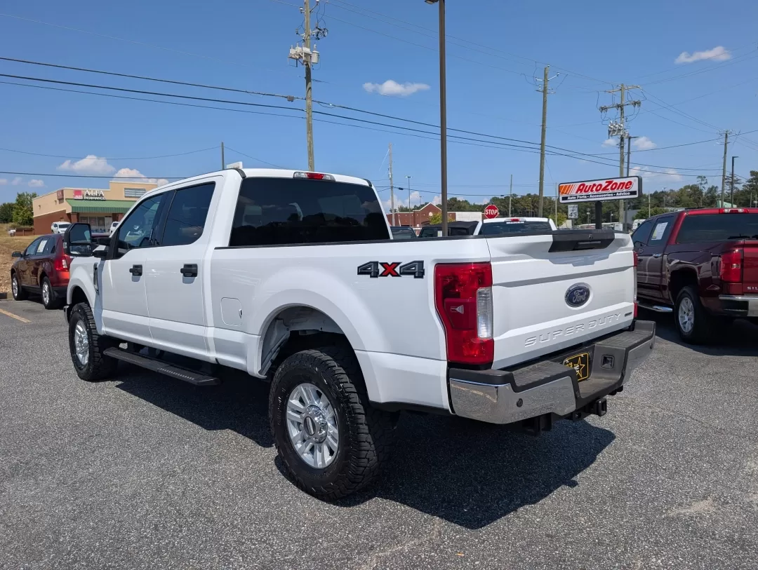 2017 Ford Super Duty F-250 SRW XLT (1FT7W2B61HE) with an Other engine, located at 3959 U.S. 80 W, Phenix City, AL, 36870, (334) 297-4885, 32.469296, -85.135185 - 2017 Ford Super Duty F-250 SRW XLT - Photo#6