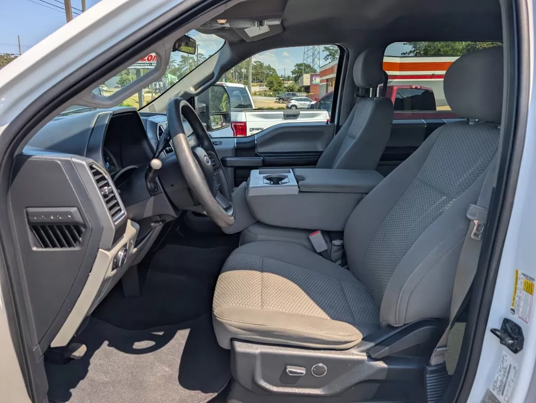 2017 Ford Super Duty F-250 SRW XLT (1FT7W2B61HE) with an Other engine, located at 3959 U.S. 80 W, Phenix City, AL, 36870, (334) 297-4885, 32.469296, -85.135185 - 2017 Ford Super Duty F-250 SRW XLT - Photo#9