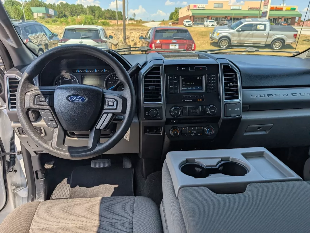 2017 Ford Super Duty F-250 SRW XLT (1FT7W2B61HE) with an Other engine, located at 3959 U.S. 80 W, Phenix City, AL, 36870, (334) 297-4885, 32.469296, -85.135185 - 2017 Ford Super Duty F-250 SRW XLT - Photo#12