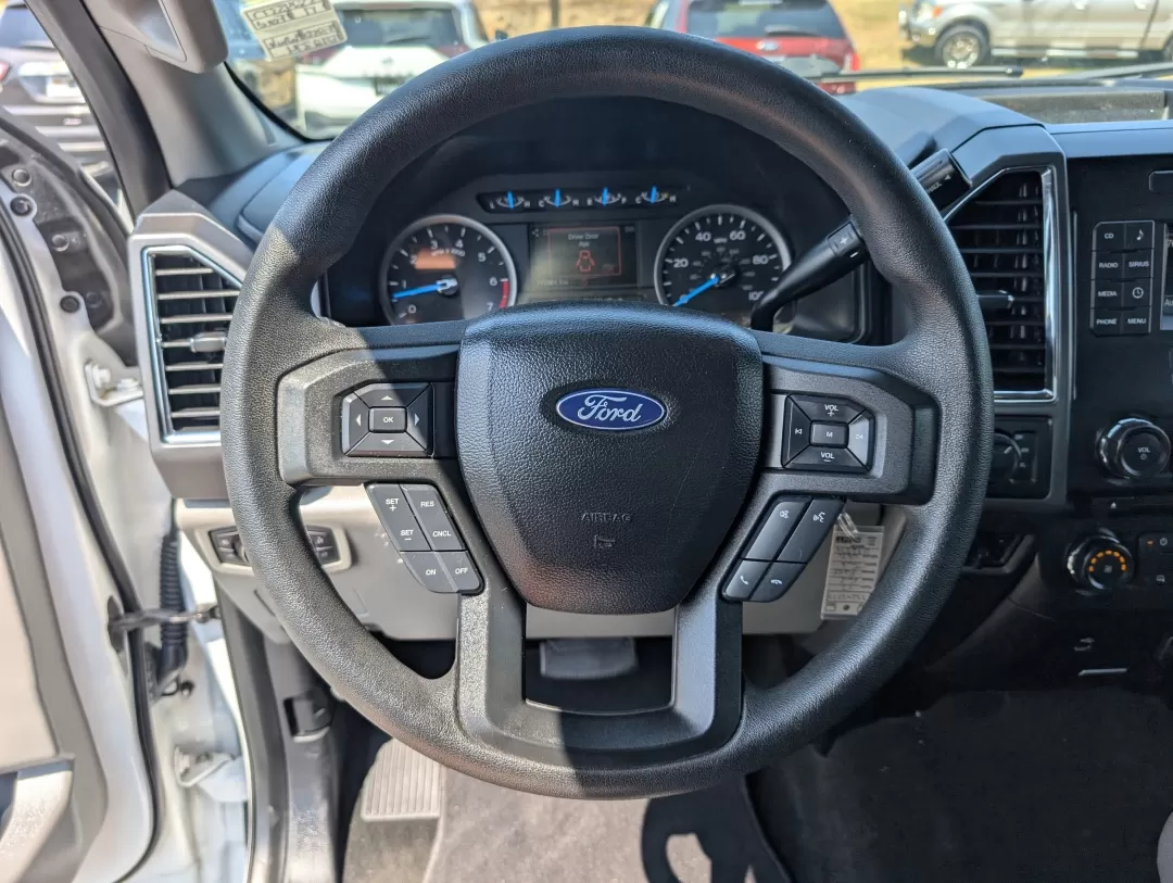 2017 Ford Super Duty F-250 SRW XLT (1FT7W2B61HE) with an Other engine, located at 3959 U.S. 80 W, Phenix City, AL, 36870, (334) 297-4885, 32.469296, -85.135185 - 2017 Ford Super Duty F-250 SRW XLT - Photo#16