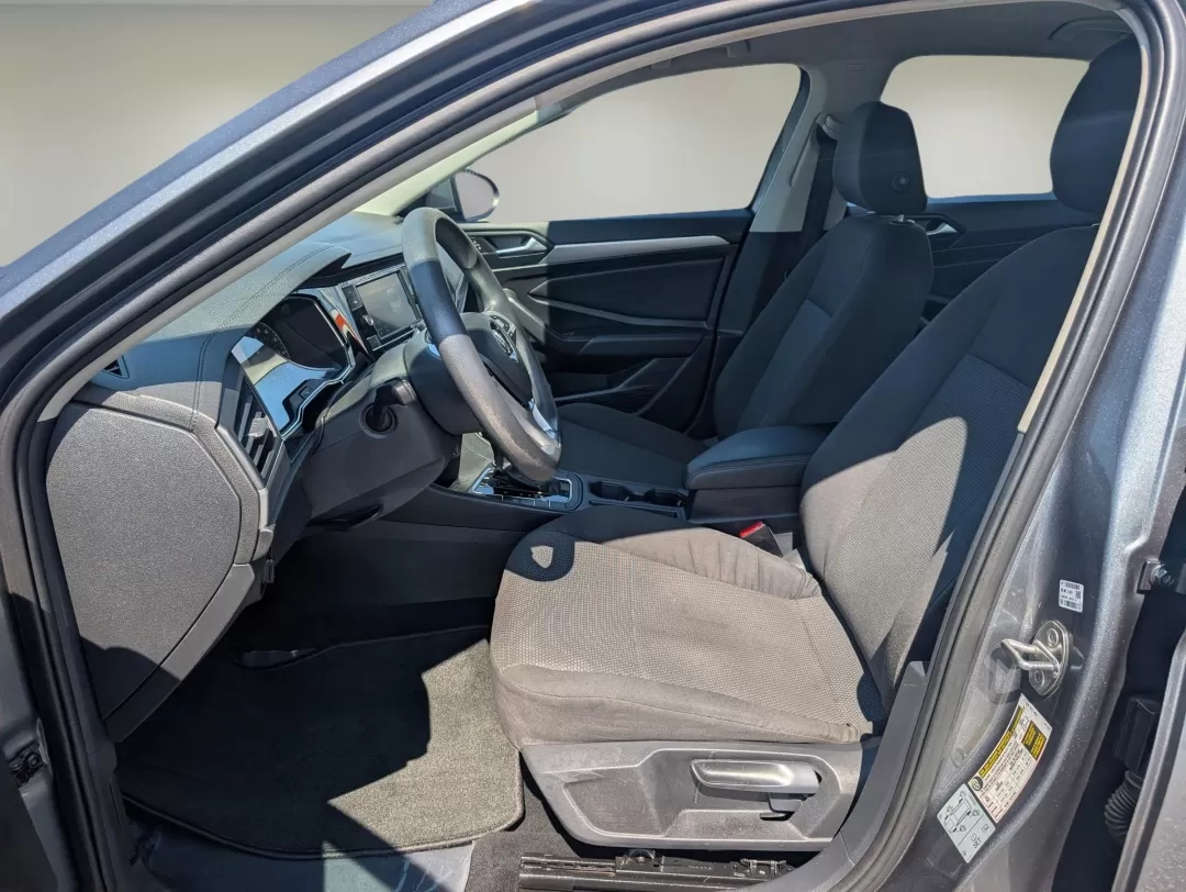 2019 Volkswagen Jetta R-Line (3VWC57BU0KM) with an Other engine, located at 521 Old Farm Lane Rd, Prattville, AL, 36066, (334) 325-1505, 32.482460, -86.416367 - **Embrace the Open Road with the 2019 Volkswagen Jetta R-Line! Ideal for Commuters and Adventurers Alike!**<br /> <br /> Are you searching for the perfect vehicle to elevate your daily commute or weekend getaways? Look no further than this stunning 2019 Volkswagen Jetta R-Line, available now at Gils - Photo#9