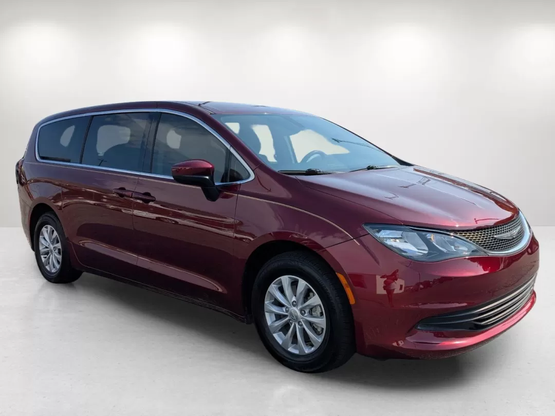 2017 /Toffee/Cognac/Alloy Chrysler Pacifica Touring (2C4RC1DG2HR) with an Other engine, located at 521 Old Farm Lane Rd, Prattville, AL, 36066, (334) 325-1505, 32.482460, -86.416367 - 2017 Chrysler Pacifica Touring - Photo#2