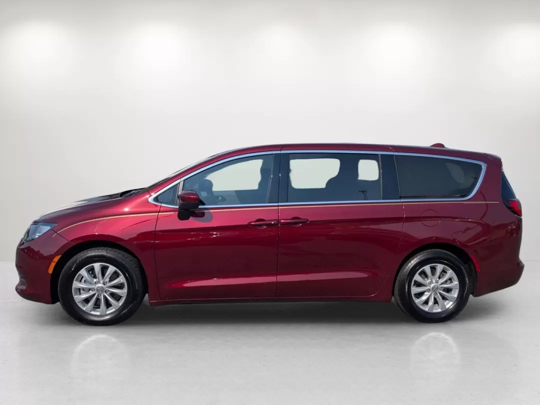 2017 /Toffee/Cognac/Alloy Chrysler Pacifica Touring (2C4RC1DG2HR) with an Other engine, located at 521 Old Farm Lane Rd, Prattville, AL, 36066, (334) 325-1505, 32.482460, -86.416367 - 2017 Chrysler Pacifica Touring - Photo#7