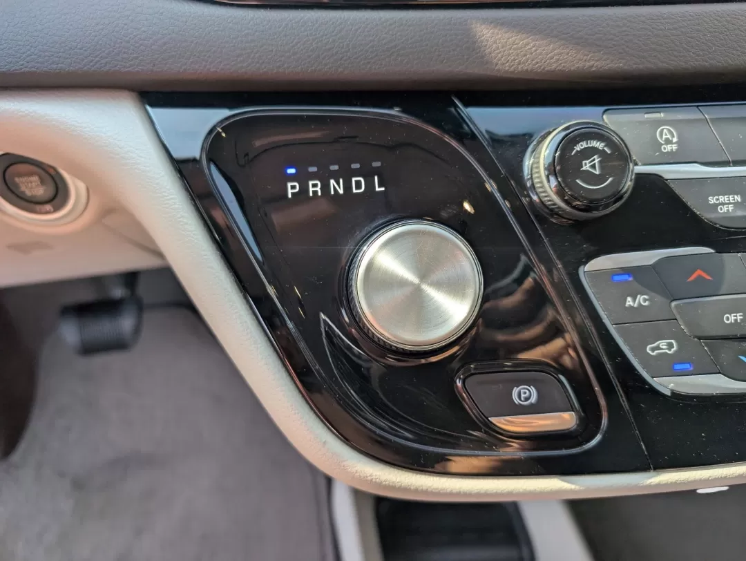 2017 /Toffee/Cognac/Alloy Chrysler Pacifica Touring (2C4RC1DG2HR) with an Other engine, located at 521 Old Farm Lane Rd, Prattville, AL, 36066, (334) 325-1505, 32.482460, -86.416367 - 2017 Chrysler Pacifica Touring - Photo#15