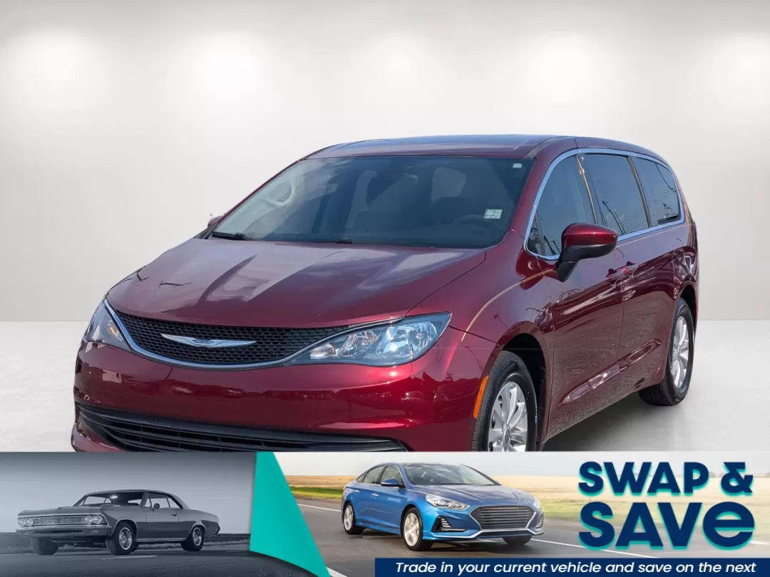 photo of 2017 Chrysler Pacifica Touring