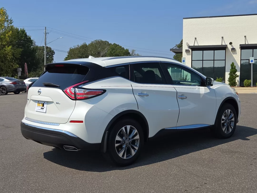 2015 /Black Nissan Murano SL (5N1AZ2MG3FN) with an Other engine, located at 521 Old Farm Lane Rd, Prattville, AL, 36066, (334) 325-1505, 32.482460, -86.416367 - **Discover the Perfect Family SUV: 2015 Nissan Murano SL at Gils Auto in Prattville, AL!**<br /> <br /> Are you in the market for a reliable vehicle that combines comfort, style, and versatility? Look no further than this stunning 2015 Nissan Murano SL, perfect for growing families and weekend adven - Photo#5