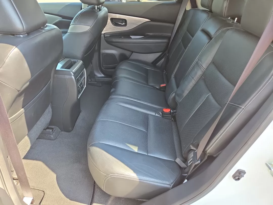 2015 /Black Nissan Murano SL (5N1AZ2MG3FN) with an Other engine, located at 521 Old Farm Lane Rd, Prattville, AL, 36066, (334) 325-1505, 32.482460, -86.416367 - **Discover the Perfect Family SUV: 2015 Nissan Murano SL at Gils Auto in Prattville, AL!**<br /> <br /> Are you in the market for a reliable vehicle that combines comfort, style, and versatility? Look no further than this stunning 2015 Nissan Murano SL, perfect for growing families and weekend adven - Photo#12