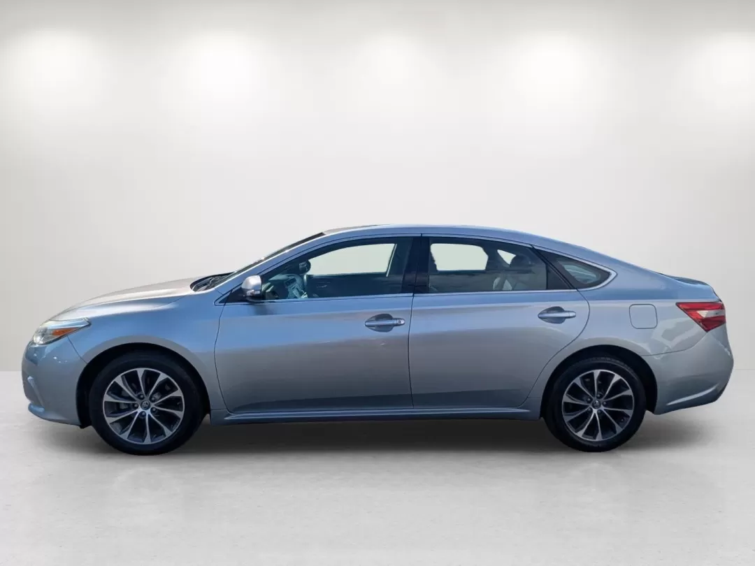 2017 Toyota Avalon XLE (4T1BK1EB9HU) with an Other engine, located at 3959 U.S. 80 W, Phenix City, AL, 36870, (334) 297-4885, 32.469296, -85.135185 - 2017 Toyota Avalon XLE - Photo#7