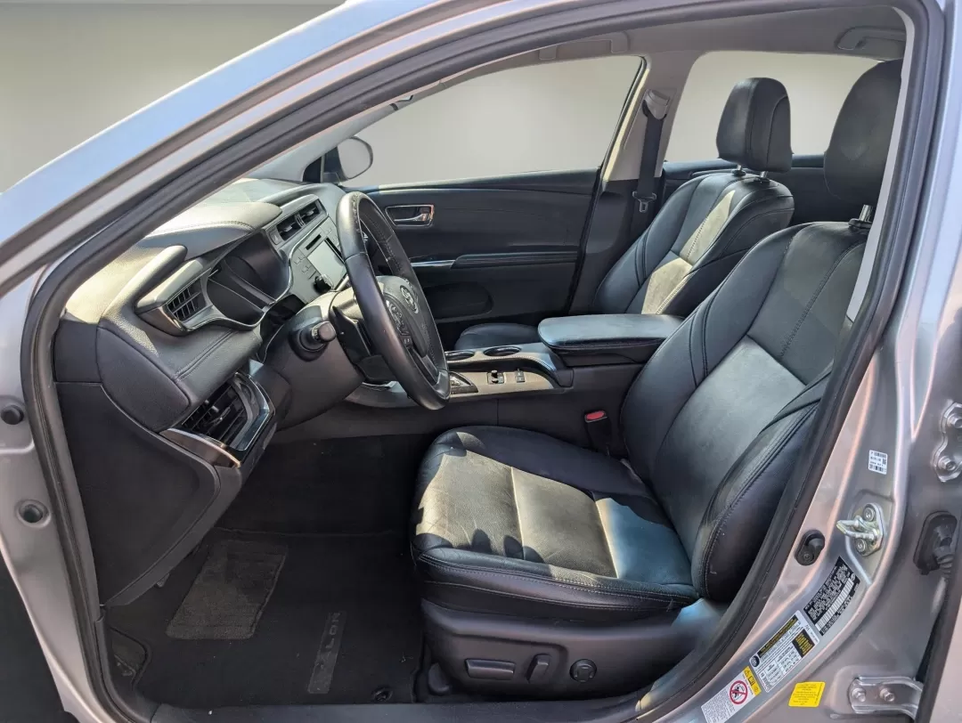 2017 Toyota Avalon XLE (4T1BK1EB9HU) with an Other engine, located at 3959 U.S. 80 W, Phenix City, AL, 36870, (334) 297-4885, 32.469296, -85.135185 - 2017 Toyota Avalon XLE - Photo#9