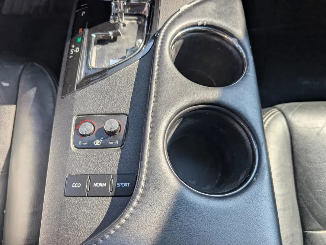 2017 Toyota Avalon XLE (4T1BK1EB9HU) with an Other engine, located at 3959 U.S. 80 W, Phenix City, AL, 36870, (334) 297-4885, 32.469296, -85.135185 - 2017 Toyota Avalon XLE - Photo#12