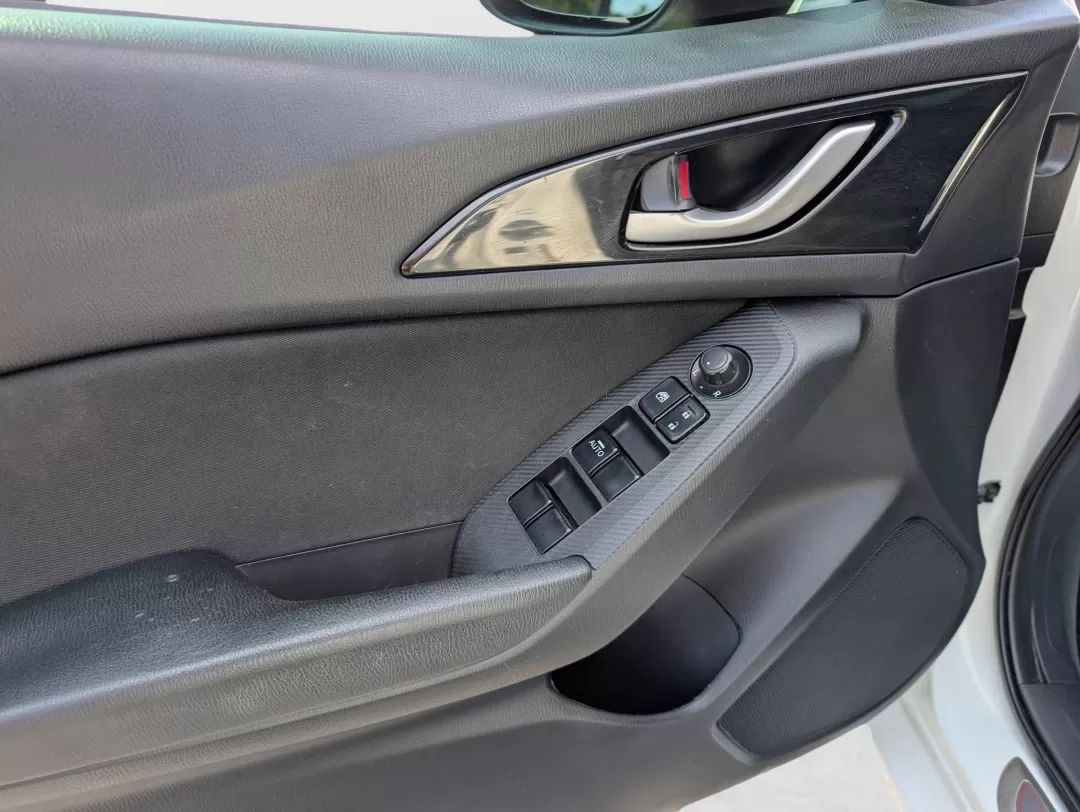 2015 /Black Mazda Mazda3 i Touring (JM1BM1V78F1) with an Other engine, located at 3959 U.S. 80 W, Phenix City, AL, 36870, (334) 297-4885, 32.469296, -85.135185 - 2015 Mazda Mazda3 i Touring - Photo#8