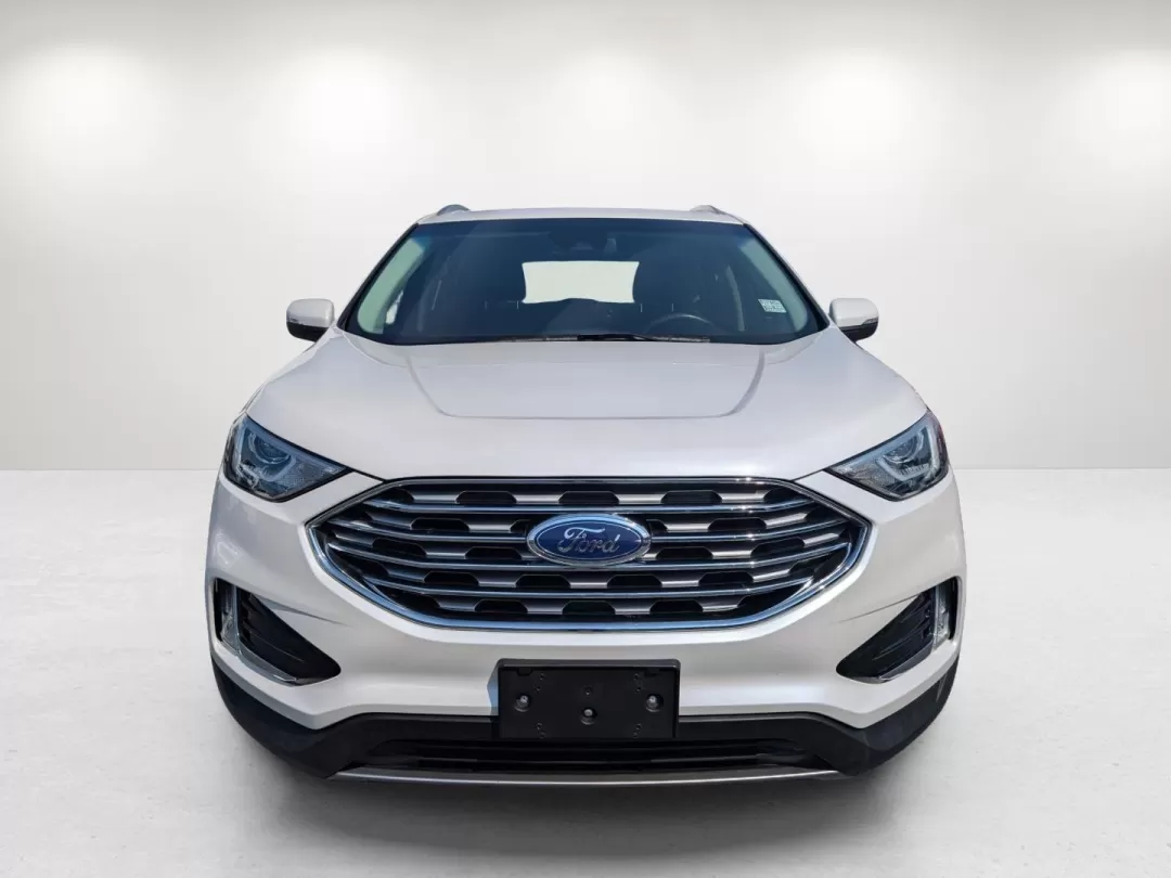 2019 Ford Edge SEL (2FMPK3J99KB) with an Other engine, located at 3959 U.S. 80 W, Phenix City, AL, 36870, (334) 297-4885, 32.469296, -85.135185 - Are you in the market for a versatile SUV that enhances your daily commute while accommodating weekend adventures? Look no further! At Gils Auto, located at 3959 U.S. 80 W, Phenix City, AL 36870, we proudly present this stunning 2019 Ford Edge SEL. With a perfect blend of style, comfort, and advance - Photo#2