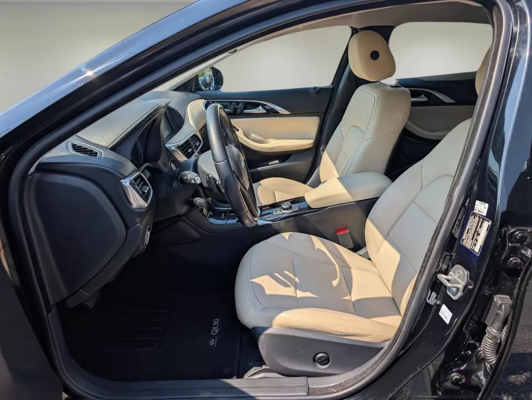 2018 /Wheat Infiniti QX30 Luxury (SJKCH5CPXJA) with an Other engine, located at 3959 U.S. 80 W, Phenix City, AL, 36870, (334) 297-4885, 32.469296, -85.135185 - **Upgrade Your Lifestyle with the 2018 Infiniti QX30 Luxury SUV: Perfect for Every Journey!**<br /> <br /> At Gils Auto, located at 3959 U.S. 80 W in Phenix City, AL, we understand the importance of finding a vehicle that fits your lifestyle perfectly. Whether you're a growing family in need of extr - Photo#10