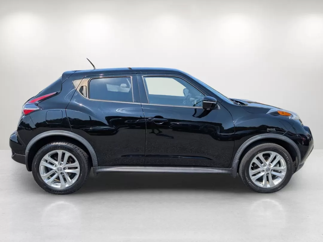 2016 /Black Nissan Juke SL (JN8AF5MR9GT) with an Other engine, located at 3959 U.S. 80 W, Phenix City, AL, 36870, (334) 297-4885, 32.469296, -85.135185 - ### Your Perfect Adventure Awaits: 2016 Nissan Juke SL at Gils Auto in Phenix City, AL<br /> <br /> Ready for your next journey? Whether you're embarking on daily commutes or planning weekend getaways, the 2016 Nissan Juke SL is designed for those who crave a dynamic lifestyle. With its sporty exter - Photo#4
