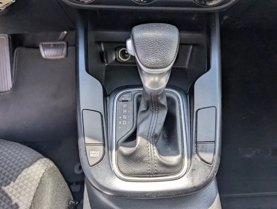 2020 /Black Kia Soul LX (KNDJ23AU7L7) with an Other engine, located at 7000 Northlake Connector, Columbus, GA, 31904, (706) 987-8085, 32.524975, -84.978134 - 2020 Kia Soul LX - Photo#13