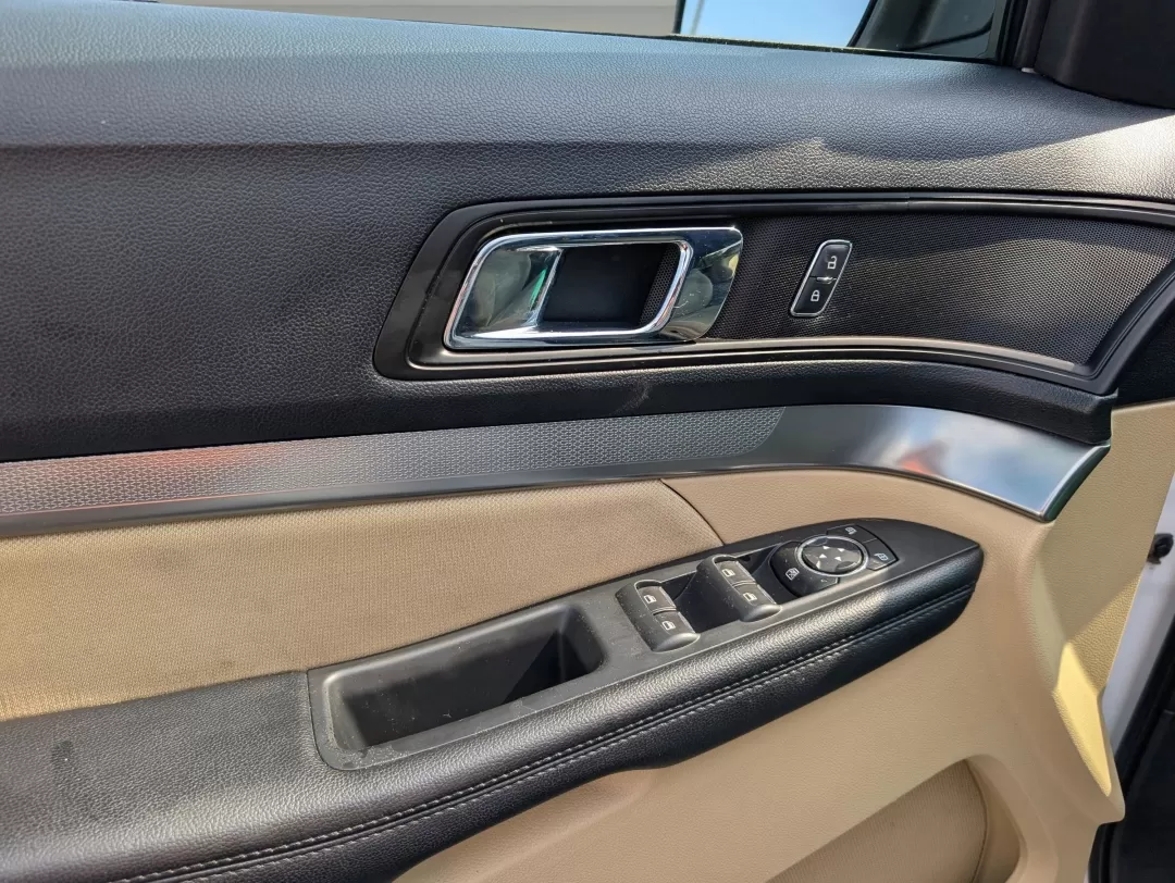 2016 Ford Explorer Base (1FM5K7BH3GG) with an Other engine, located at 3959 U.S. 80 W, Phenix City, AL, 36870, (334) 297-4885, 32.469296, -85.135185 - 2016 Ford Explorer Base - Photo#8