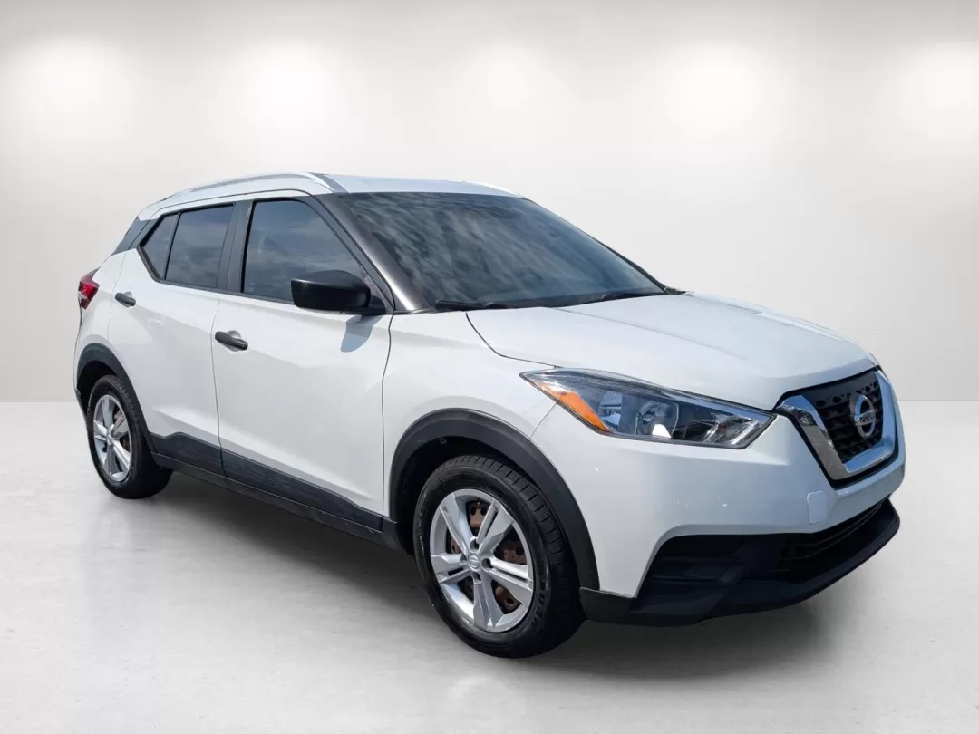 2019 /Charcoal Nissan Kicks S (3N1CP5CU2KL) with an Other engine, located at 3959 U.S. 80 W, Phenix City, AL, 36870, (334) 297-4885, 32.469296, -85.135185 - 2019 Nissan Kicks S - Photo#2