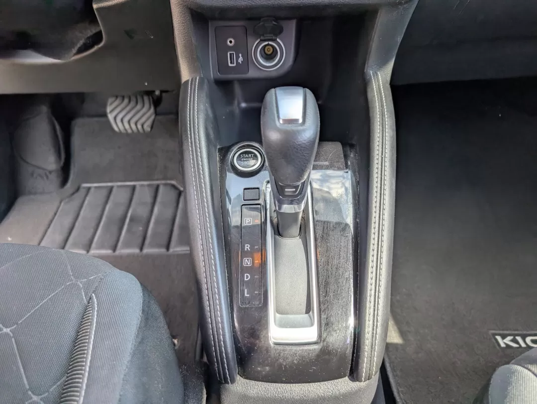 2019 /Charcoal Nissan Kicks S (3N1CP5CU2KL) with an Other engine, located at 3959 U.S. 80 W, Phenix City, AL, 36870, (334) 297-4885, 32.469296, -85.135185 - 2019 Nissan Kicks S - Photo#12