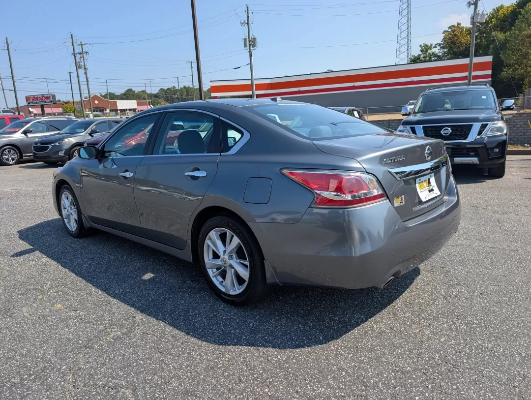 2015 /Charcoal Nissan Altima 2.5 SV (1N4AL3AP6FC) with an Other engine, located at 3959 U.S. 80 W, Phenix City, AL, 36870, (334) 297-4885, 32.469296, -85.135185 - **Elevate Your Daily Drive with the 2015 Nissan Altima 2.5 SV at Gils Auto Perfect for Commuters and Families Alike!**<br /> <br /> Are you tired of your daily commute, longing for a vehicle that combines style, comfort, and reliability? Look no further! The 2015 Nissan Altima 2.5 SV available at G - Photo#6