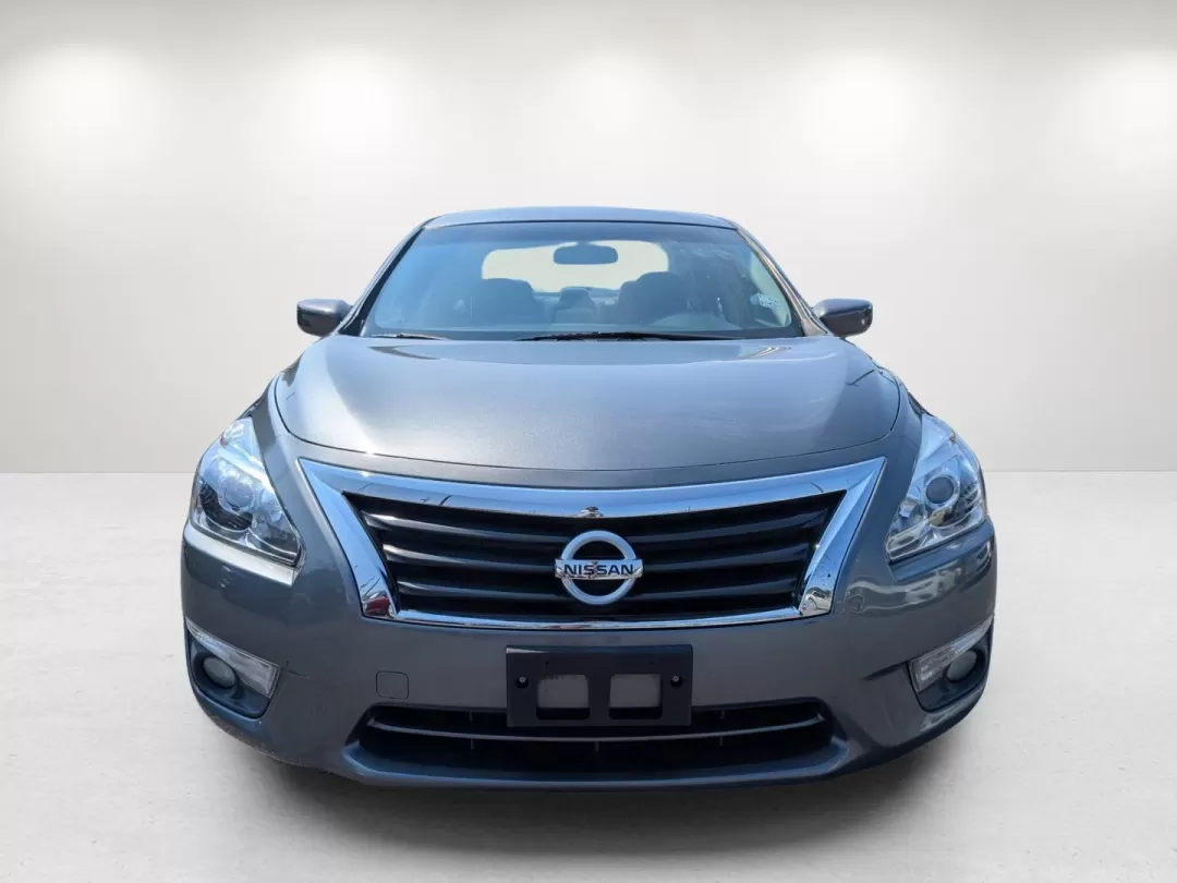 2015 /Charcoal Nissan Altima 2.5 SV (1N4AL3AP6FC) with an Other engine, located at 1430 Gateway Drive, Opelika, AL, 36801, (334) 239-0944, 32.637871, -85.409790 - 2015 Nissan Altima 2.5 SV - Photo#1