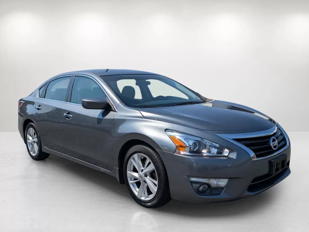 2015 /Charcoal Nissan Altima 2.5 SV (1N4AL3AP6FC) with an Other engine, located at 1430 Gateway Drive, Opelika, AL, 36801, (334) 239-0944, 32.637871, -85.409790 - 2015 Nissan Altima 2.5 SV - Photo#2
