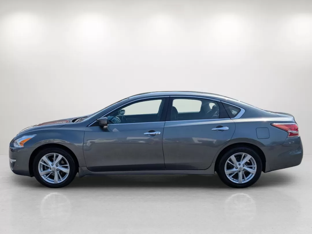 2015 /Charcoal Nissan Altima 2.5 SV (1N4AL3AP6FC) with an Other engine, located at 1430 Gateway Drive, Opelika, AL, 36801, (334) 239-0944, 32.637871, -85.409790 - 2015 Nissan Altima 2.5 SV - Photo#7