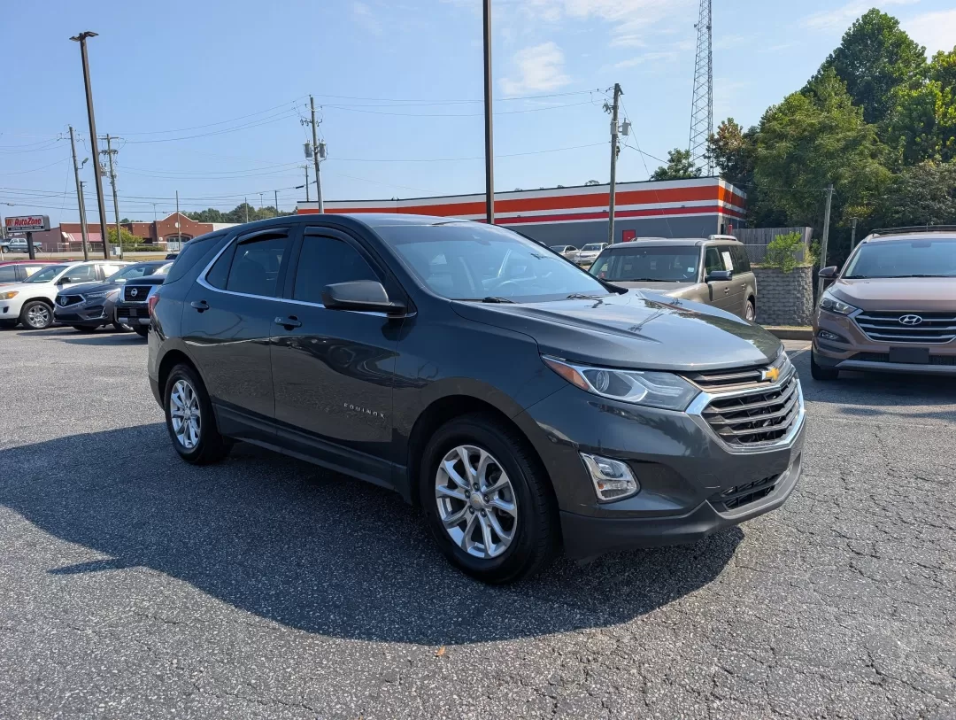 2020 /Jet Black Chevrolet Equinox LT (2GNAXKEV2L6) with an Other engine, located at 3959 U.S. 80 W, Phenix City, AL, 36870, (334) 297-4885, 32.469296, -85.135185 - **Explore New Horizons in the 2020 Chevrolet Equinox LT Perfect for Your Next Adventure!**<br /> <br /> Are you ready to elevate your daily commute or embark on weekend getaways? The 2020 Chevrolet Equinox LT is the ultimate SUV for those seeking comfort, versatility, and style. With its spacious i - Photo#2