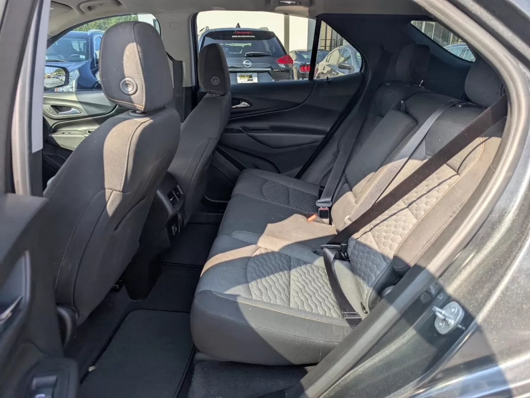 2020 /Jet Black Chevrolet Equinox LT (2GNAXKEV2L6) with an Other engine, located at 3959 U.S. 80 W, Phenix City, AL, 36870, (334) 297-4885, 32.469296, -85.135185 - **Explore New Horizons in the 2020 Chevrolet Equinox LT Perfect for Your Next Adventure!**<br /> <br /> Are you ready to elevate your daily commute or embark on weekend getaways? The 2020 Chevrolet Equinox LT is the ultimate SUV for those seeking comfort, versatility, and style. With its spacious i - Photo#10